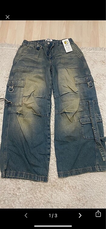 baggy jeans