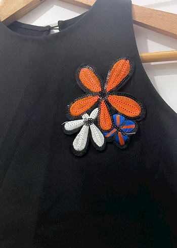 Kız Çocuk Siyah Tüylü nakış aplikeli Elbise - Görsel 2