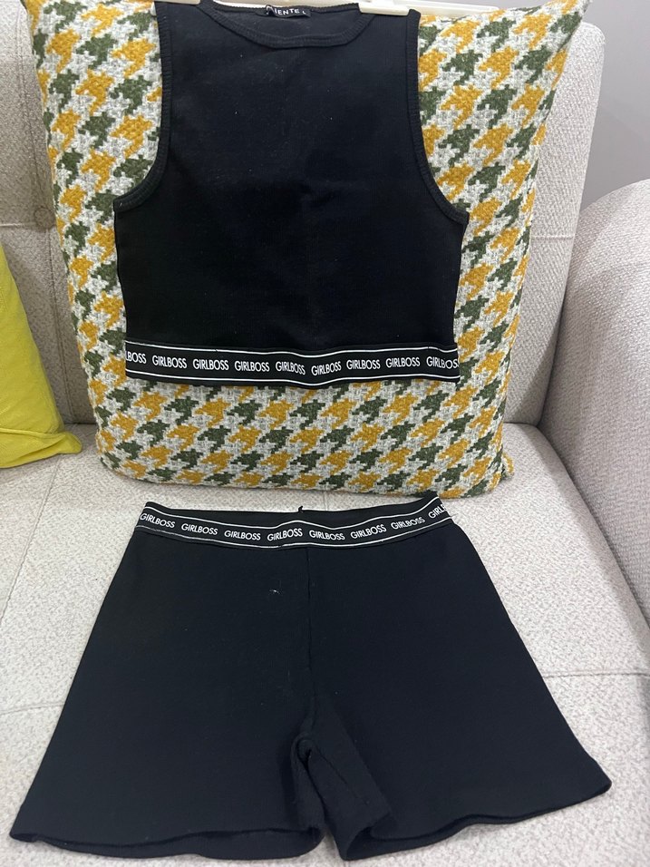 Siyah Mini Atlet ve Şort Takım - Görsel 2