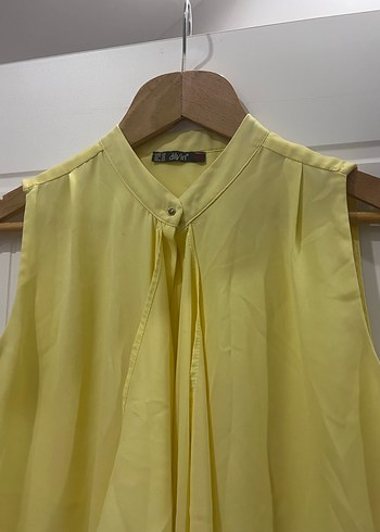 Dilvin Sarı şifon ön pat volanlı Kolsuz Bluz - Görsel 3
