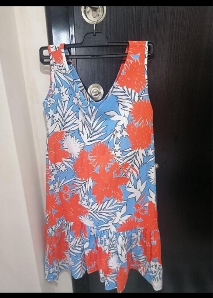 Çiçekli elbise - Görsel 2