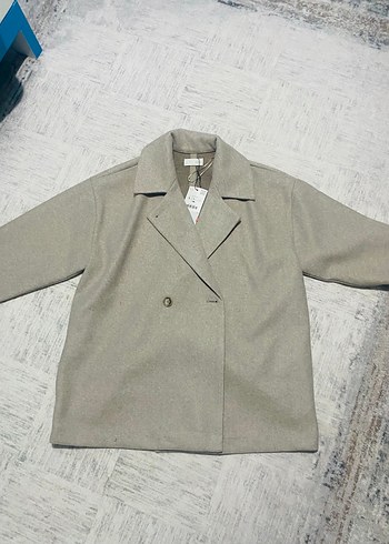 Zara Gri Çift Düğmeli Kısa Kaban - Görsel 3