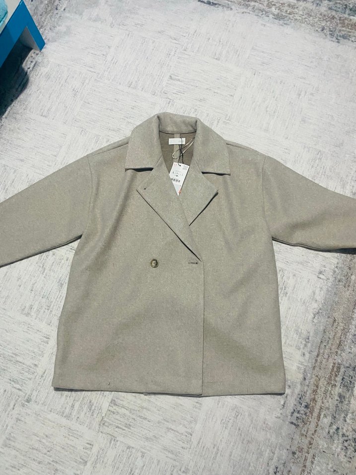 Zara Gri Çift Düğmeli Kısa Kaban - Görsel 3