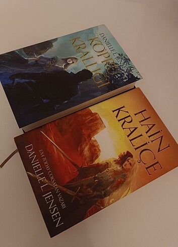 Köprü Krallığı & Hain Kraliçe 