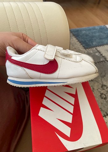 Nike Beyaz Spor Ayakkabısı