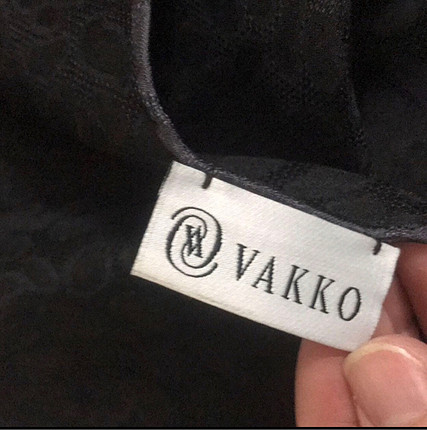 Vakko Vakko süz renk kendinden desenli eşarp