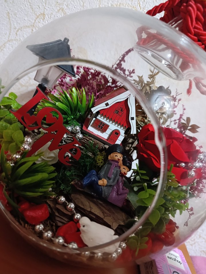 Renkli Cam Fanus İçinde Dekoratif Çiçekler - Görsel 4