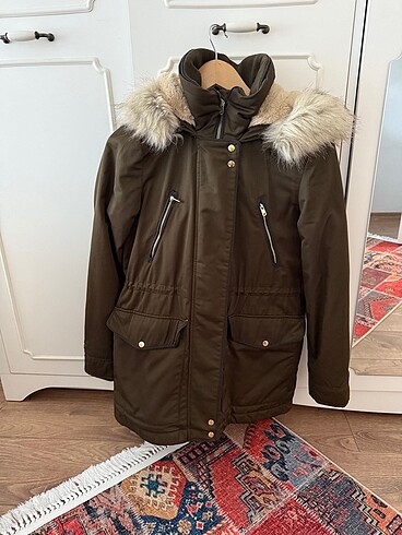 Zara yeşil parka