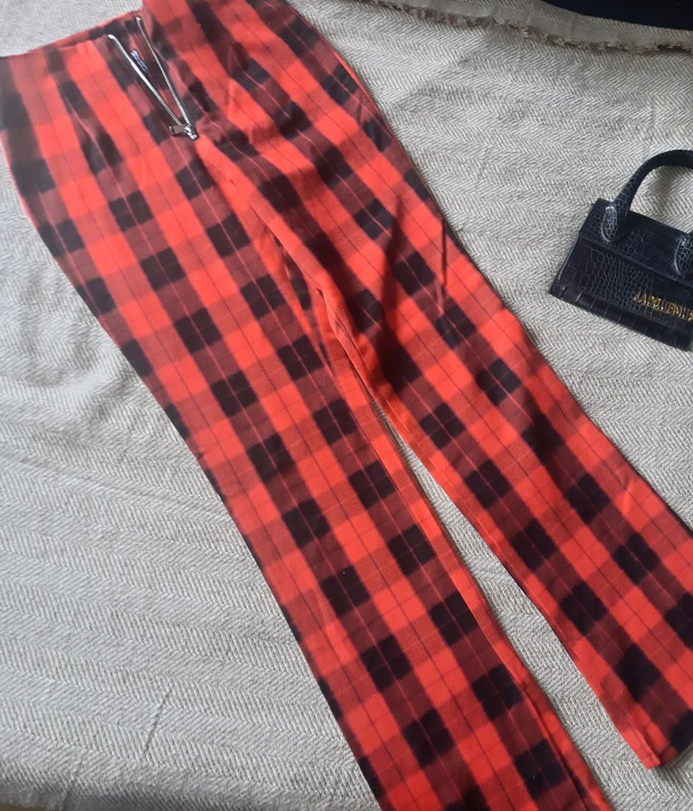 Kırmızı Kareli Fermuarlı Kadın Kumaş Pantolon - Görsel 2