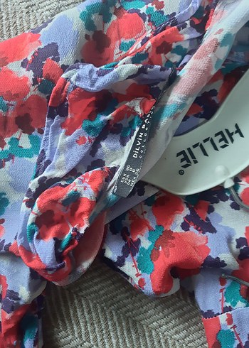 Çiçek Desenli Uzun Kollu Renkli kruvaze elbise - Görsel 3