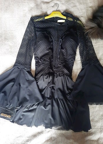 Siyah Fırfırlı Mini Tasarım Elbise - Görsel 2