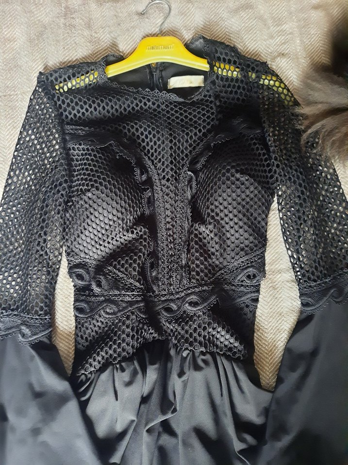 Siyah Fırfırlı Mini Tasarım Elbise - Görsel 3