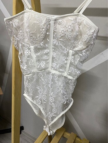 s Beden Beyaz bodysuit