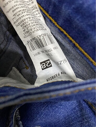 28 Beden mavi Renk Mavi jean