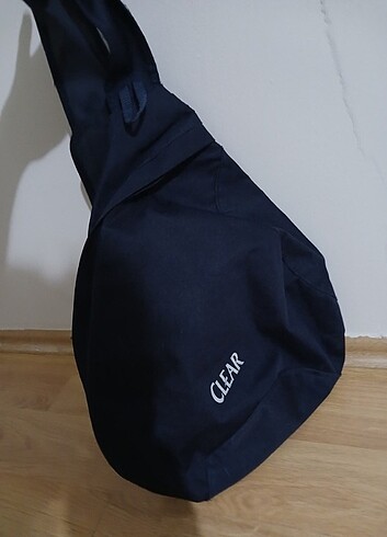 Çapraz takılan çanta