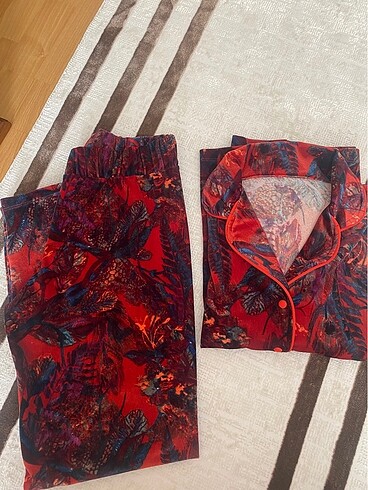 Pijama takımı