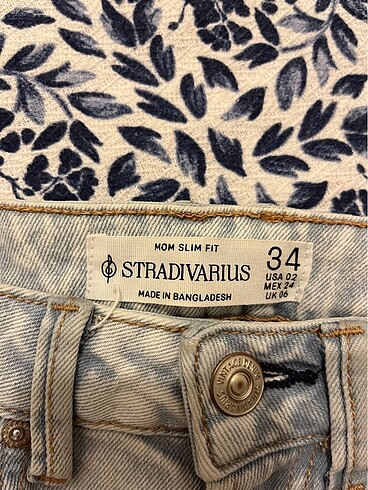 xs Beden Stradivarius mom jean