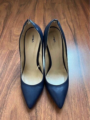koton stiletto ayakkabı