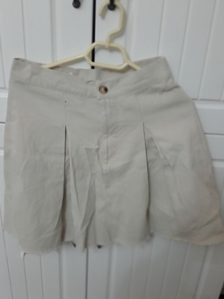 Kız Çocuk Bej Keten Pileli Etek - Görsel 3