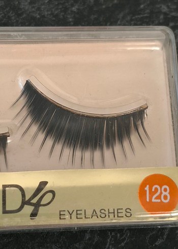 NAKED 128 Siyah Takma Kirpik - Görsel 4