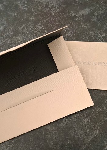 Burberry ürün kartı - Görsel 6