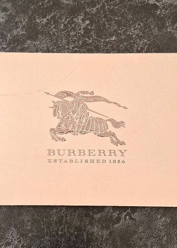 Burberry ürün kartı - Görsel 2