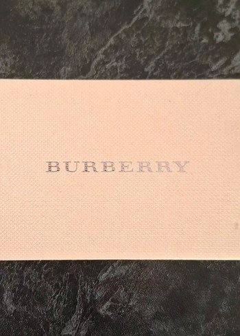 Burberry ürün kartı - Görsel 3