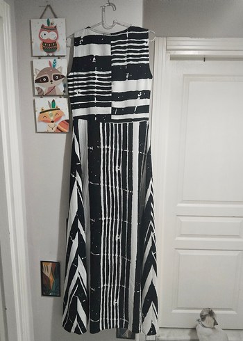 Zebra Desenli Uzun V Yaka Elbise - Görsel 5