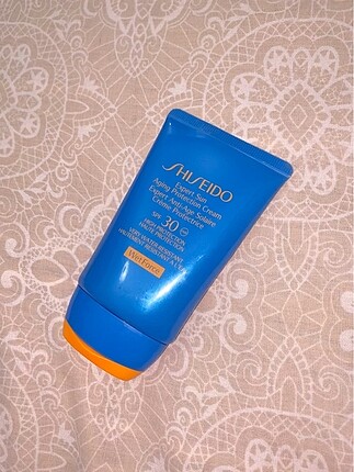 Shiseido Gunes Kremi