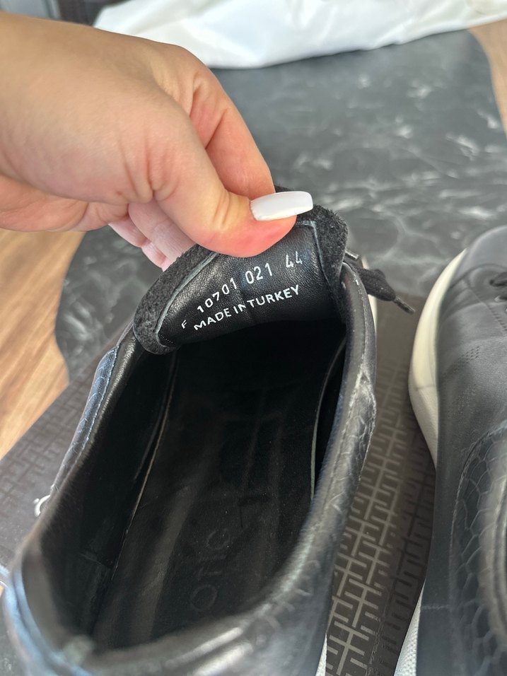 Hotiç Siyah Deri Sneaker — görsel 4/4