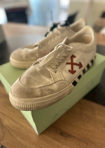 Off-White Sneaker 46 Numara