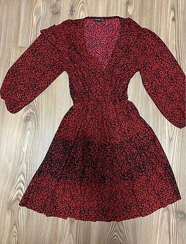 xl Beden Puantiye detaylı elbise, kırmızı elbise, kot ceket.