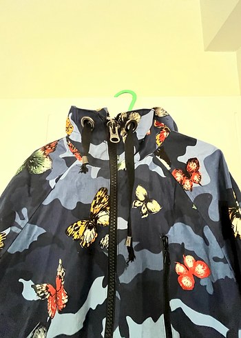 Kadın Lacivert Kamuflaj Desenli Uzun  keten Yağmurluk - Görsel 3