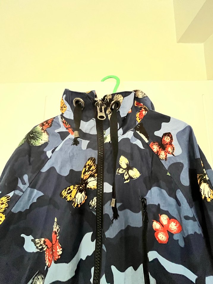 Kadın Lacivert Kamuflaj Desenli Uzun  keten Yağmurluk - Görsel 3