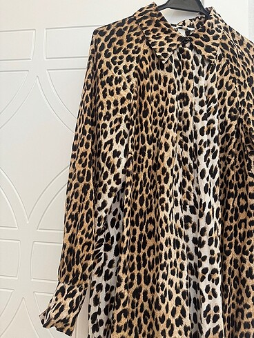 l Beden siyah Renk Leoparlı elbise