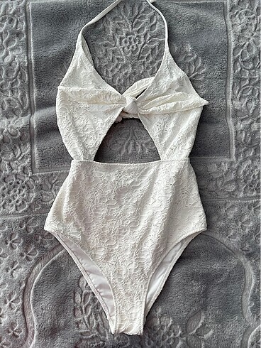 H&M mayokini