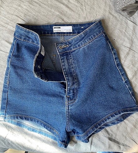 Bershka şort