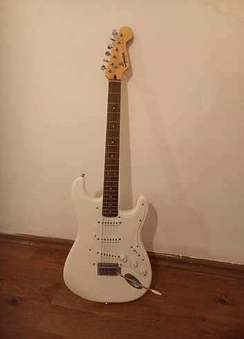  Fender squier