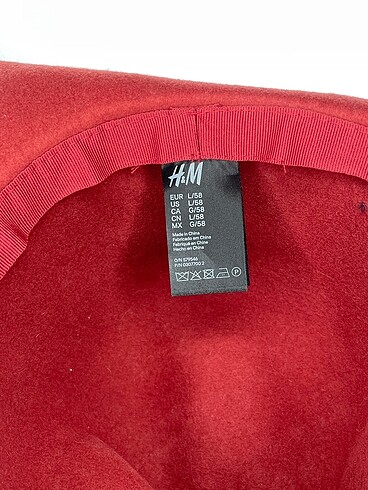  Beden H&M Şapka %70 İndirimli.