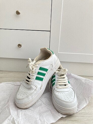 43 numara adidas erkek ayakkabısı