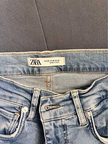 Zara Kot jean