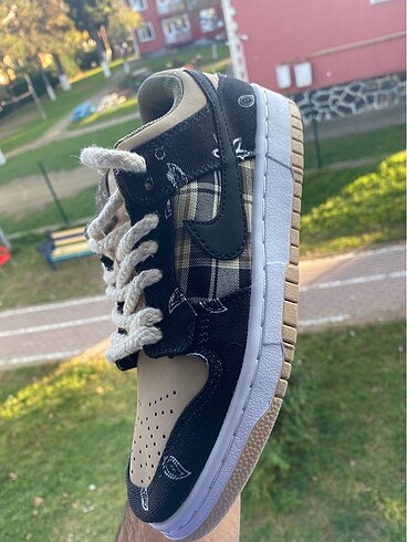 Dunk Travis Scott