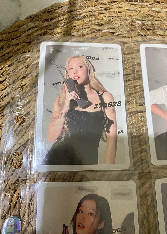 twice between 1&2 pob pc - Görsel 3