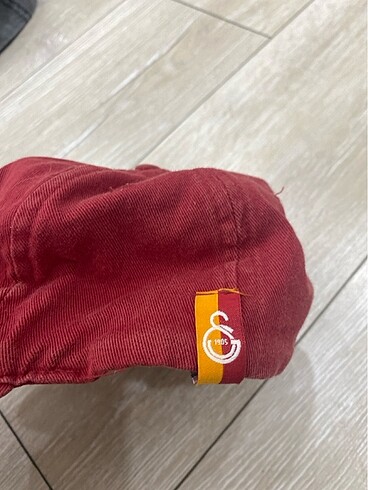  Beden kırmızı Renk ORGINAL GS STORE ŞAPKA