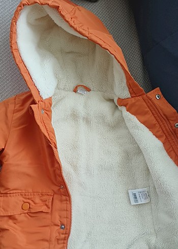 Turuncu Kapüşonlu Erkek Çocuk Mont - Görsel 2