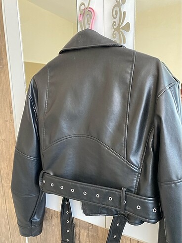 m Beden Zara crop deri ceket