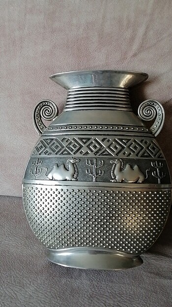 Gümüş vazo
