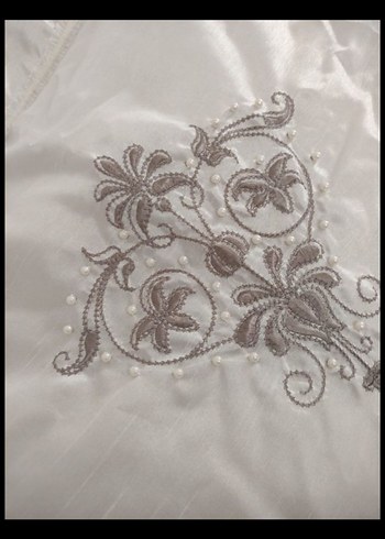 Taç Marka Yatak Örtüsü - Görsel 3