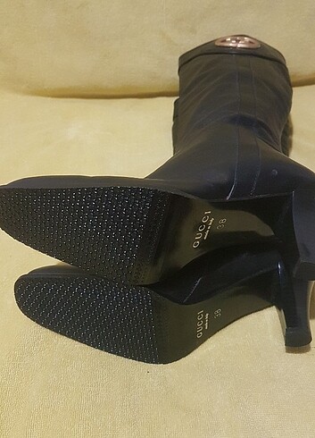 37 Beden siyah Renk Gucci marka cok sik bot