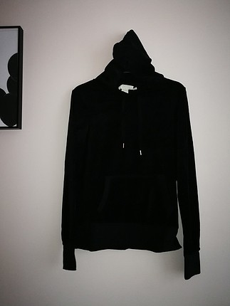 H&M sweat